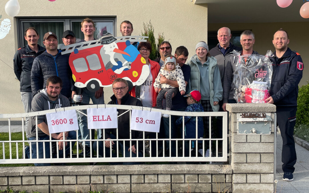 Storchlandung: Ella ist da!